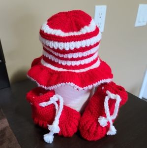 Knitted Hat and Boots Set